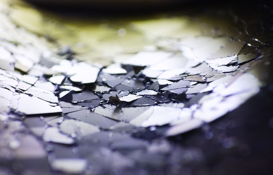 I Shot Macros Of Artifical Objects, And This 39 Pics Will Show A Mini-Universe Of Your Everyday Things