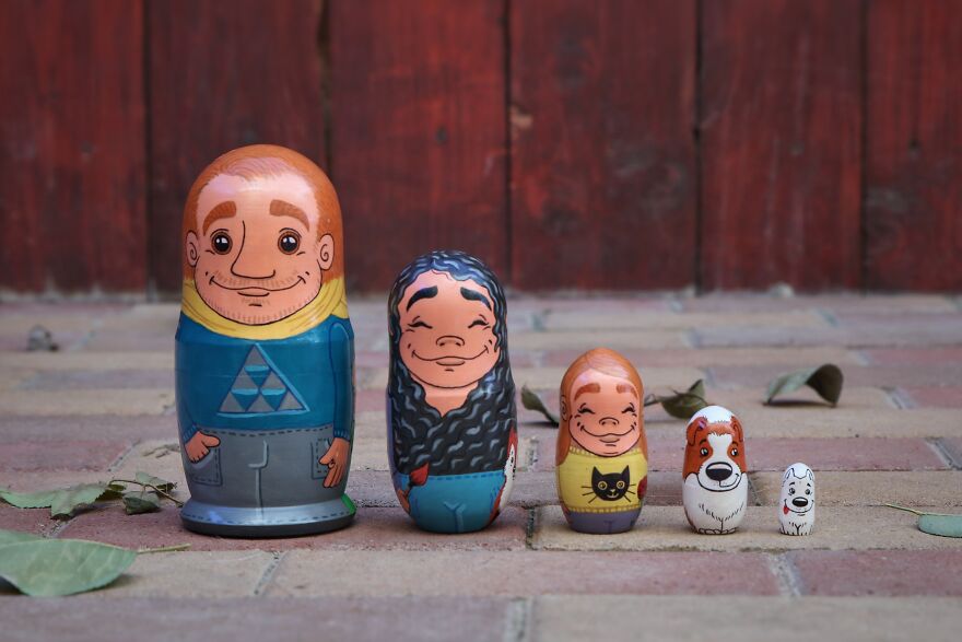 For This Holiday Season, I Created A Matryoshka Of My Family For This Holiday Season, I Created A Matryoshka Of My Family