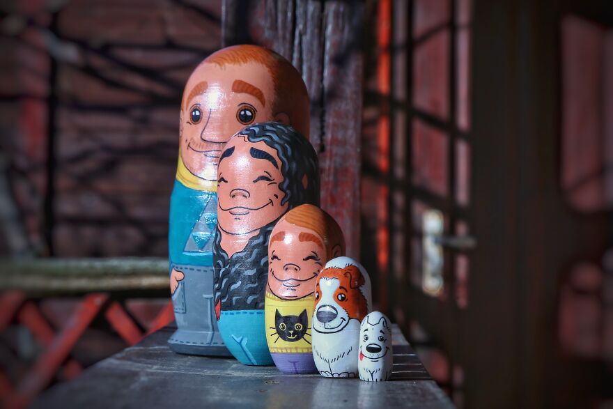 For This Holiday Season, I Created A Matryoshka Of My Family For This Holiday Season, I Created A Matryoshka Of My Family
