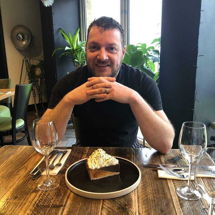 A Transparent Lemon Meringue Pie By A Leeds-Based Chef Amazed The Internet, And Now People Are Asking For A Recipe A Transparent Lemon Meringue Pie By A Leeds-Based Chef Amazed The Internet, And Now People Are Asking For A Recipe