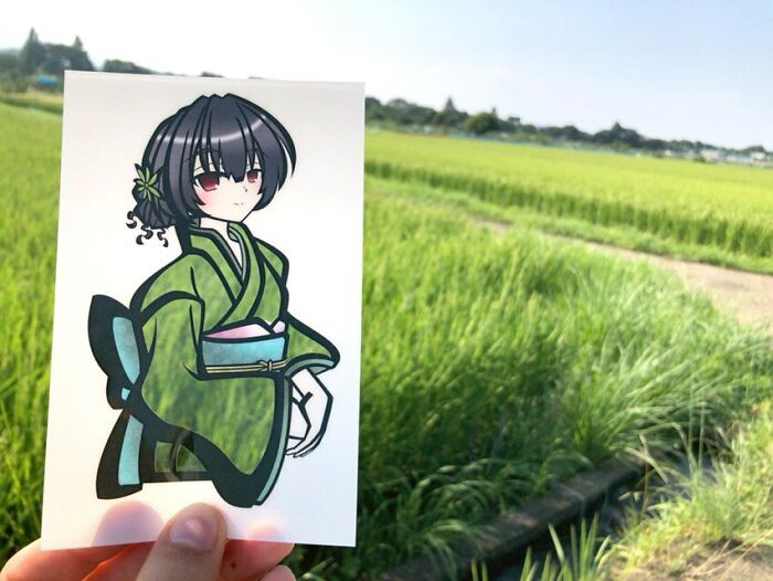 Japanese Artist Colors His Drawings With Real Landscapes