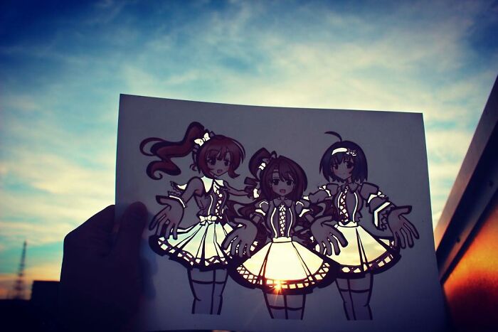 Japanese Artist Colors His Drawings With Real Landscapes