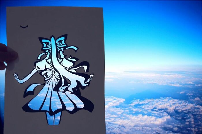 Japanese Artist Colors His Drawings With Real Landscapes