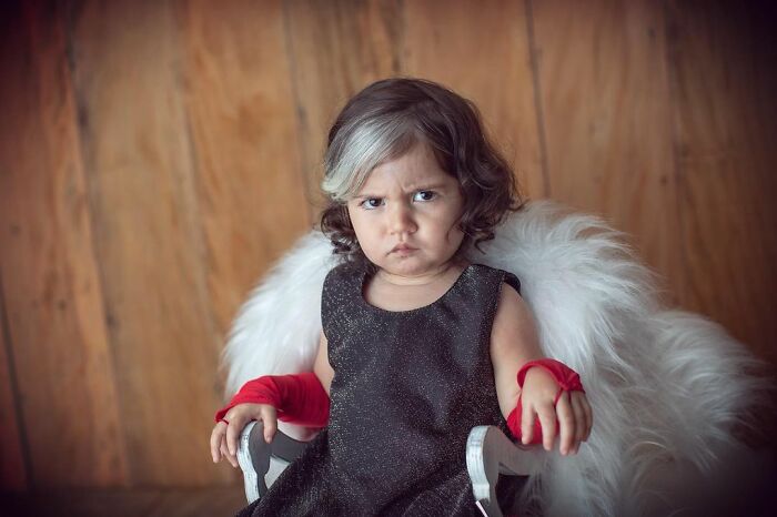 Mother Encourages Her Two-year-old Who Was Born With A White Streak In Her Hair To Embrace Her Uniqueness