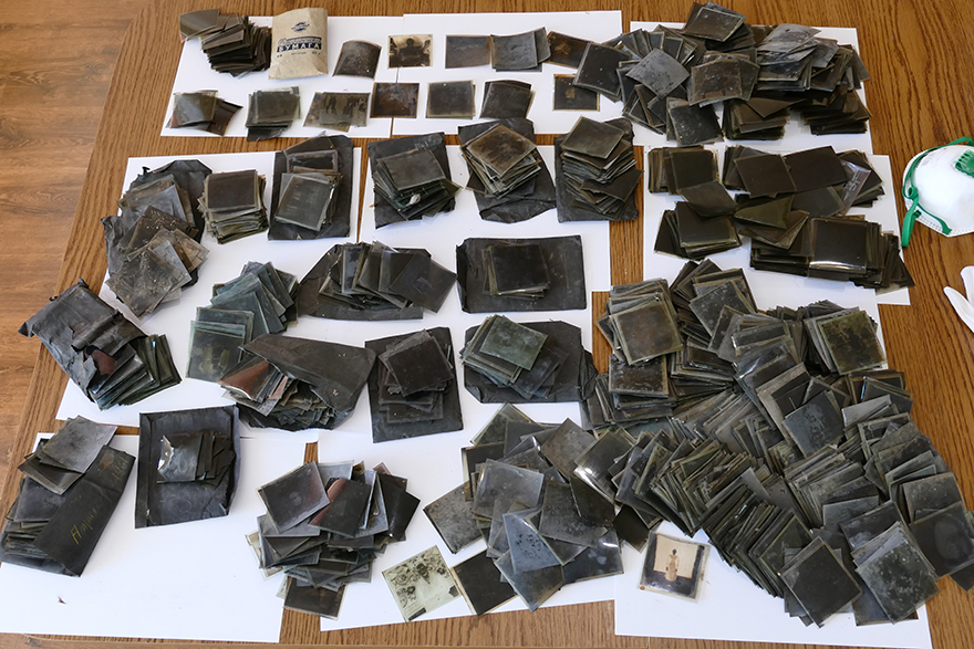 Person Sets Out To Find People From Photos That Were Taken 50 Years Ago, Finds 6 Of Them