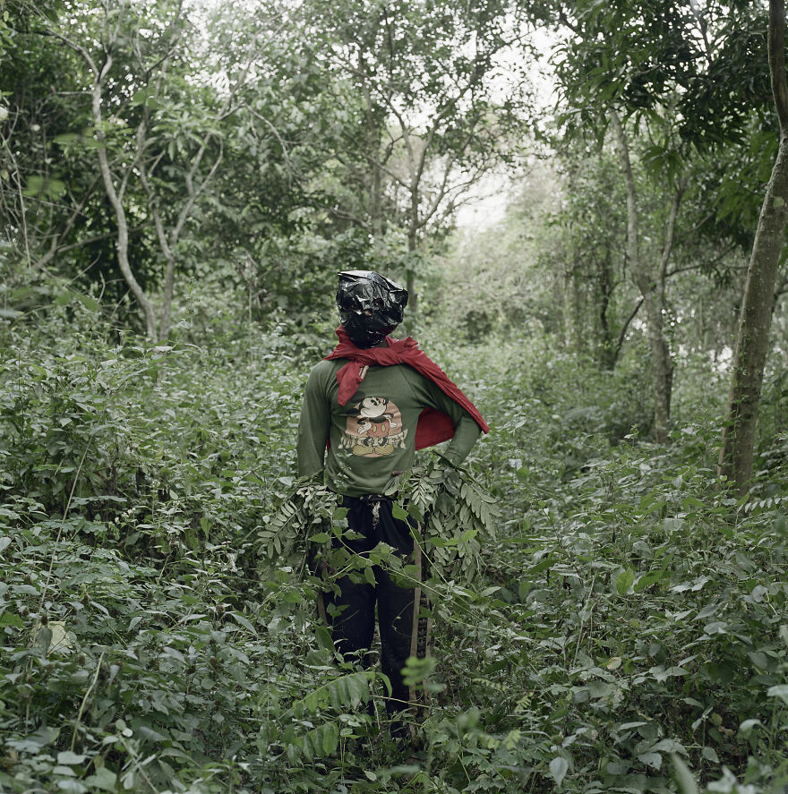 Kwadwo Konado, Wild Honey Collector, Techiman District, Ghana, 2005, "Wild Honey Collectors"