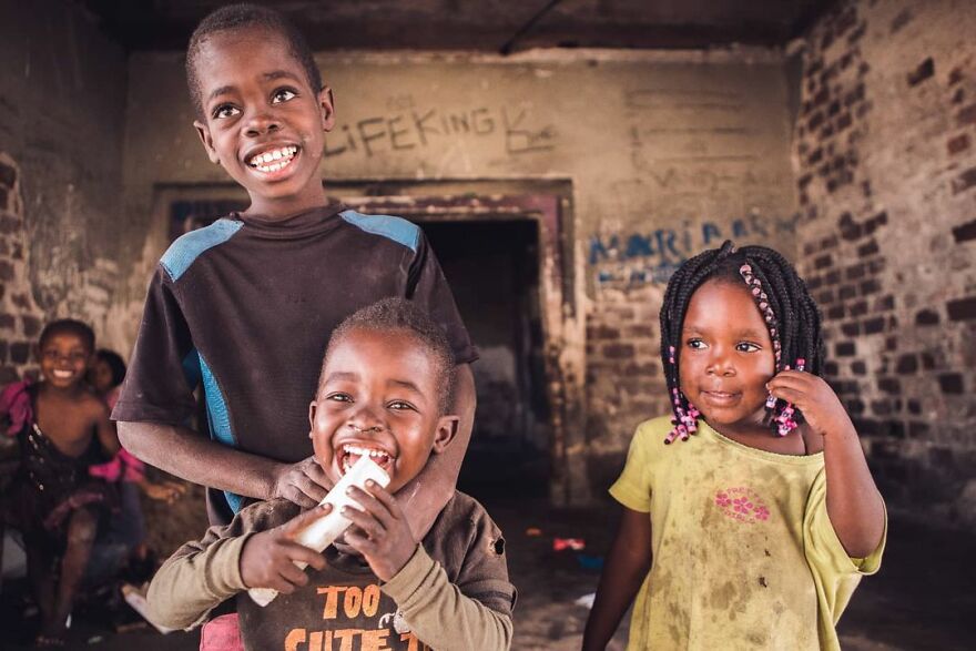 Photographer Shows The Reality Of Mozambique, People Who Do Not Know What Sadness Is