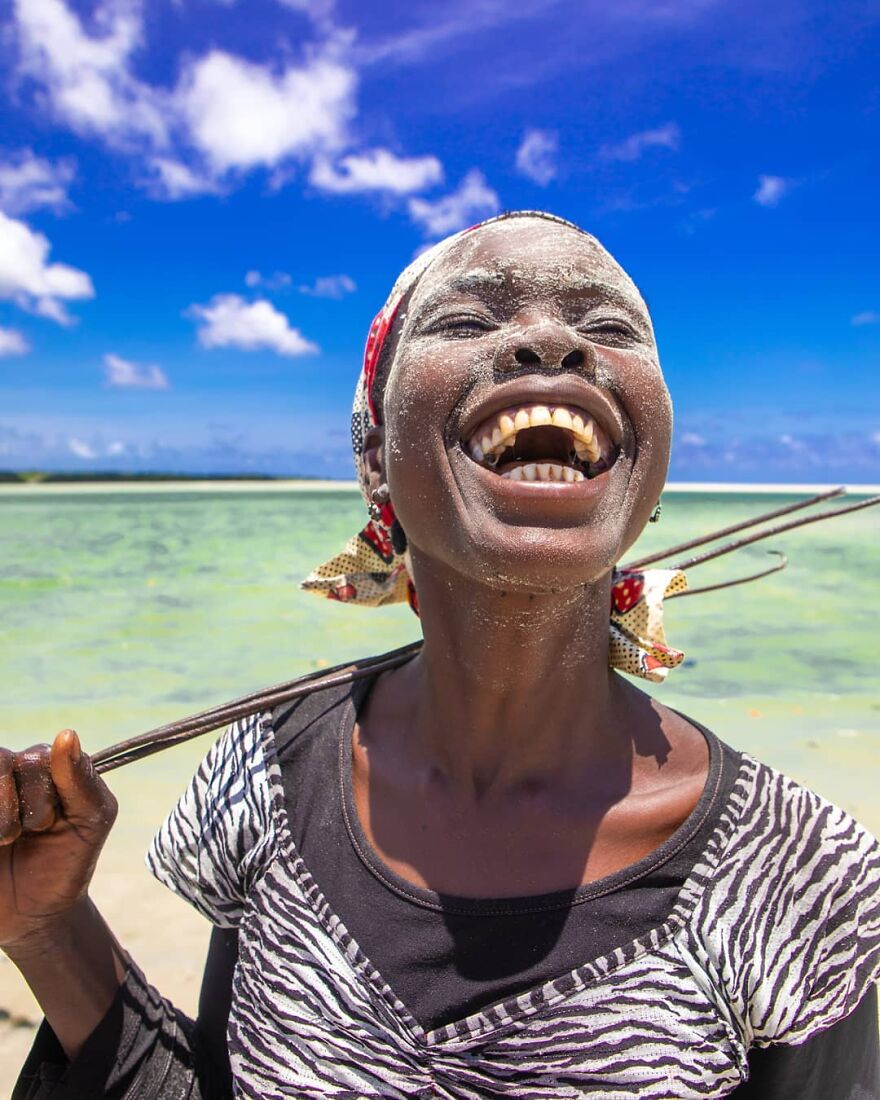Photographer Shows The Reality Of Mozambique, People Who Do Not Know What Sadness Is