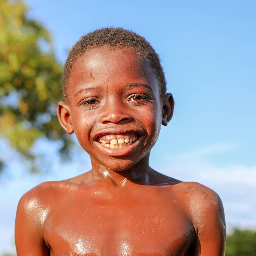 Photographer Shows The Reality Of Mozambique, People Who Do Not Know What Sadness Is