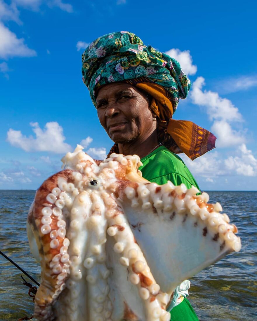 Photographer Shows The Reality Of Mozambique, People Who Do Not Know What Sadness Is