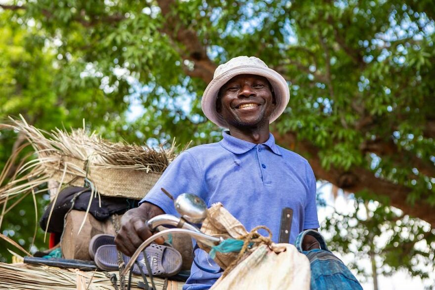 Photographer Shows The Reality Of Mozambique, People Who Do Not Know What Sadness Is