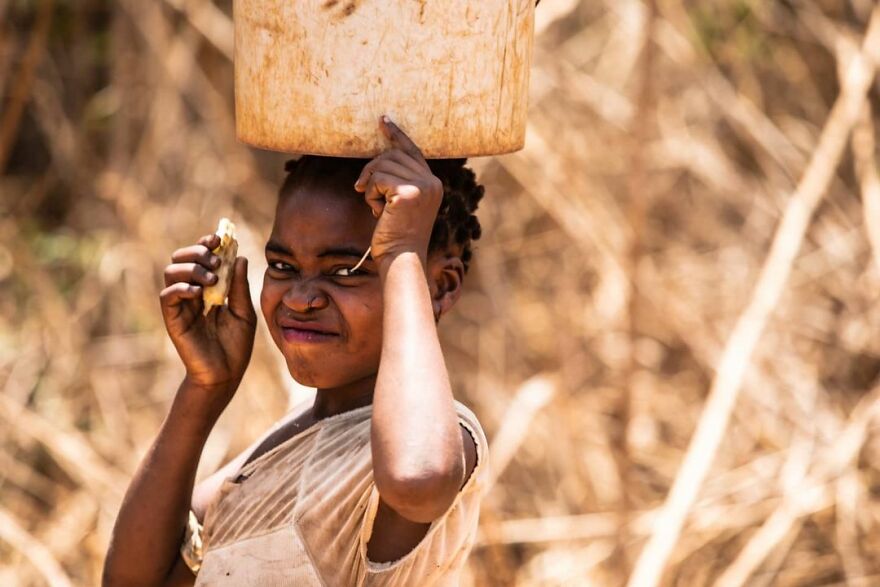 Photographer Shows The Reality Of Mozambique, People Who Do Not Know What Sadness Is