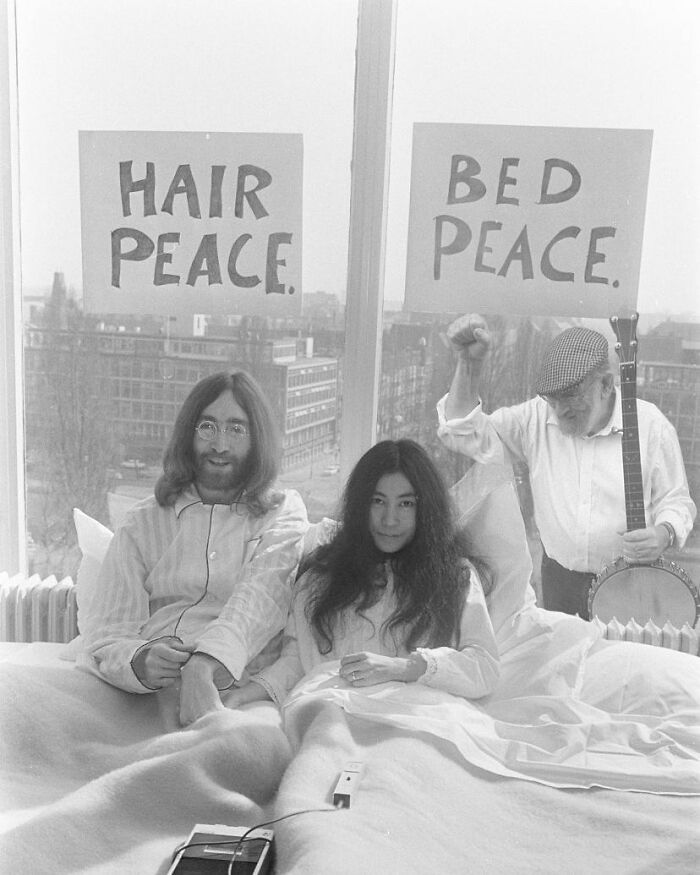 Son Puts His Father In Historical And Film Images And The Result Is Better Than The Original