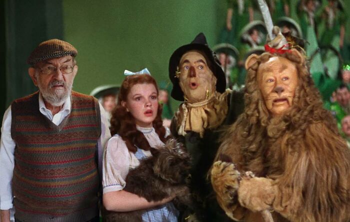 Son Puts His Father In Historical And Film Images And The Result Is Better Than The Original