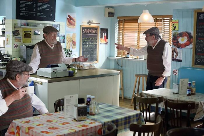 Son Puts His Father In Historical And Film Images And The Result Is Better Than The Original