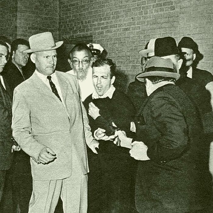 Son Puts His Father In Historical And Film Images And The Result Is Better Than The Original