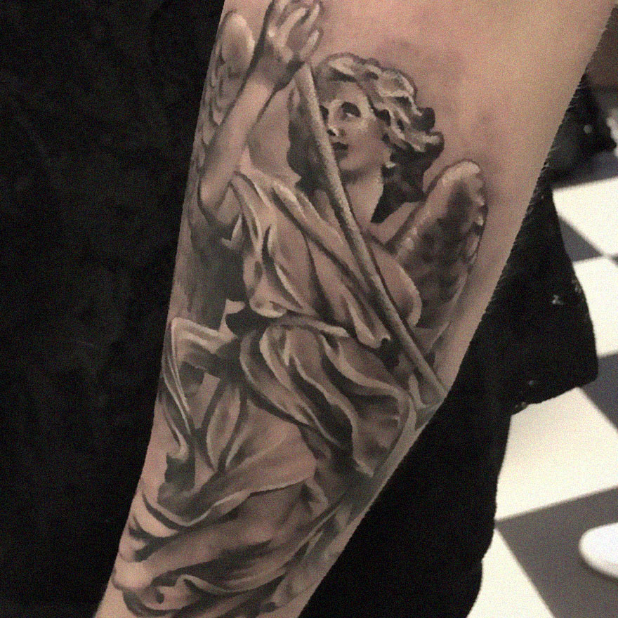 The Tattoo Artist Makes Hyper-Realistic Tattoos That Look More Like They Were Printed On The Skin