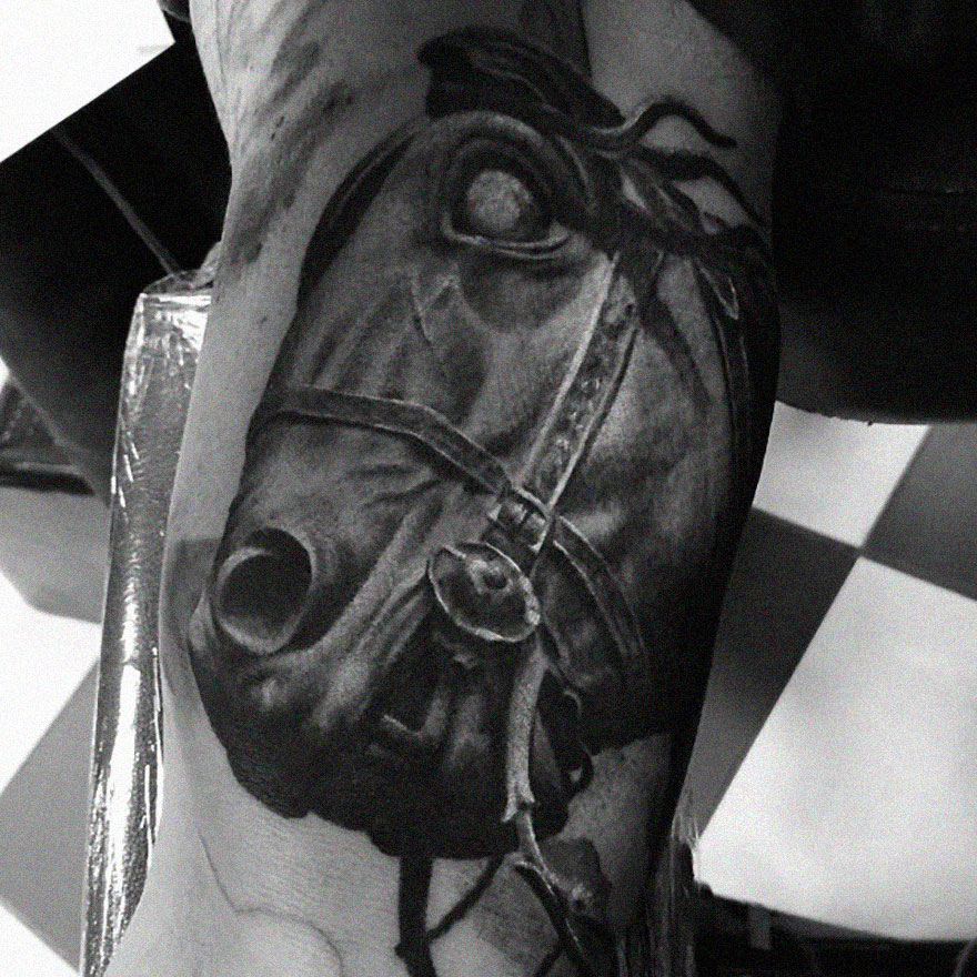 The Tattoo Artist Makes Hyper-Realistic Tattoos That Look More Like They Were Printed On The Skin