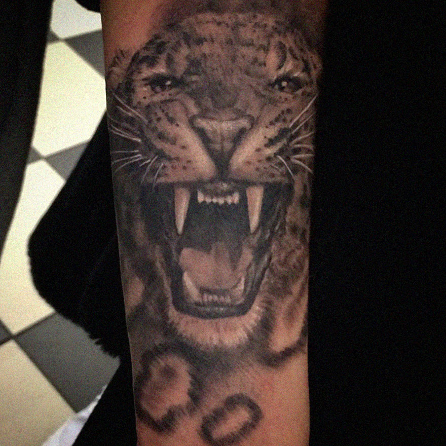 The Tattoo Artist Makes Hyper-Realistic Tattoos That Look More Like They Were Printed On The Skin