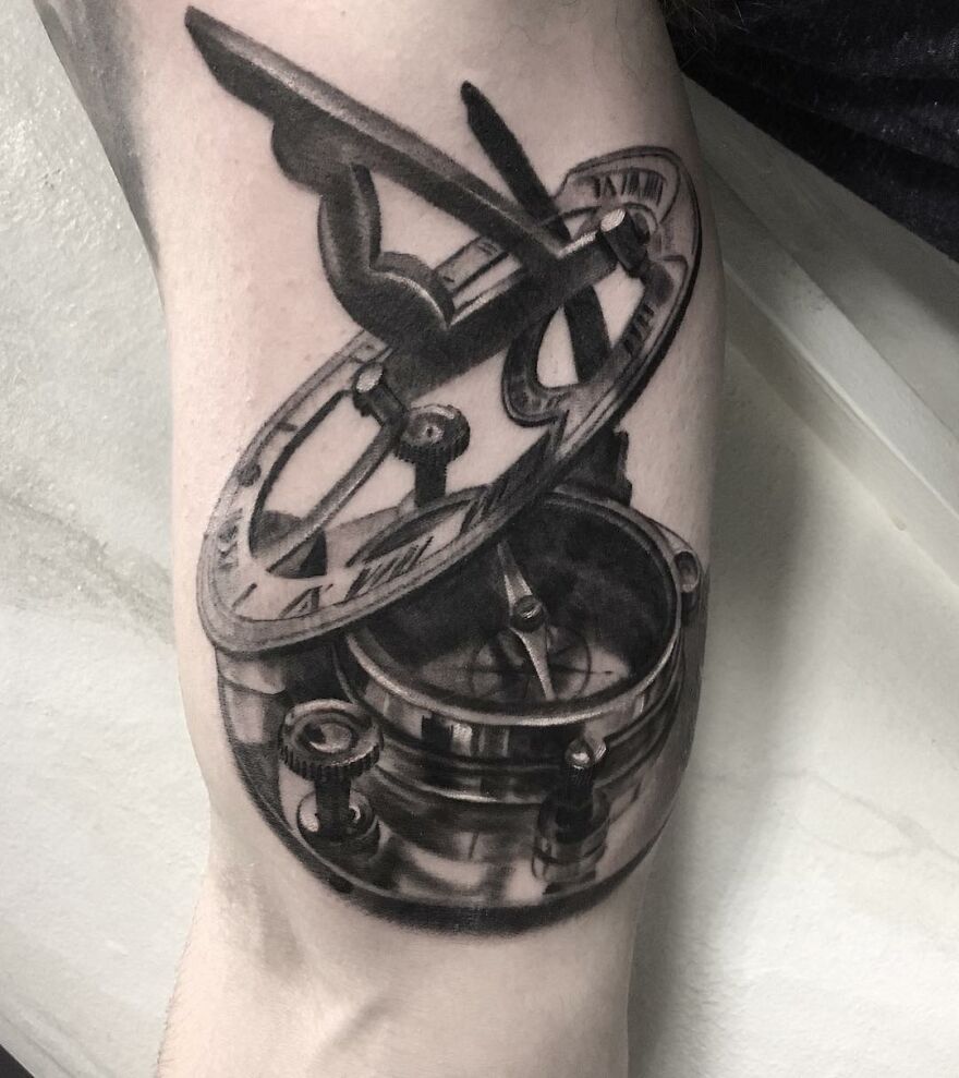 The Tattoo Artist Makes Hyper-Realistic Tattoos That Look More Like They Were Printed On The Skin