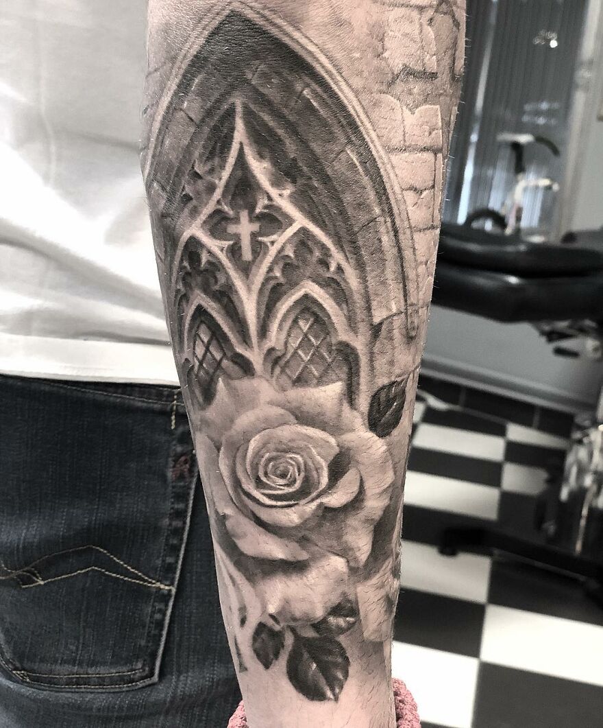 The Tattoo Artist Makes Hyper-Realistic Tattoos That Look More Like They Were Printed On The Skin