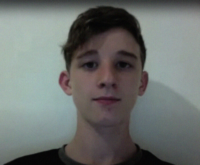 Guy Takes Selfies Every Day For 10 Years, Shows How Subtle Changes Create A Big Difference At The End Guy Takes Selfies Every Day For 10 Years, Shows How Subtle Changes Create A Big Difference At The End