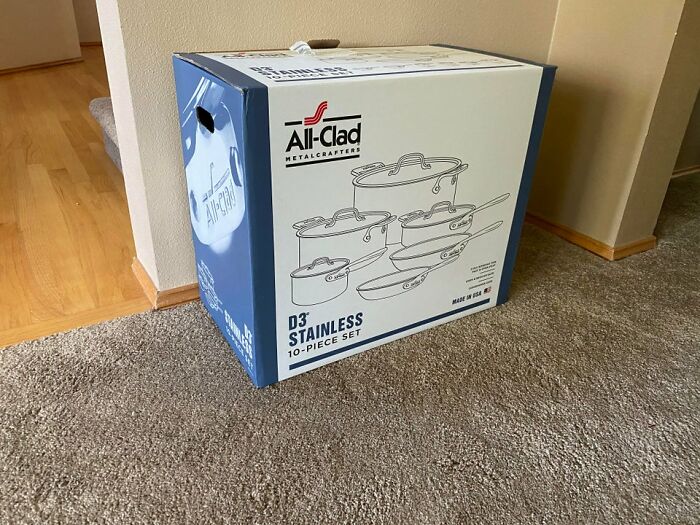 Boyfriend Surprised Me With The Best Graduation/House Warming Gift Ever! My Great Aunt Has Had Her Set For Over 40 Years