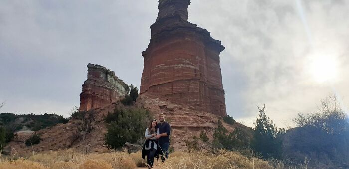 Refusing To Come Back Home Without Their Adopted Cat, UK Couple Gets Stuck In Mexico For A Whole Year Refusing To Come Back Home Without Their Adopted Cat, UK Couple Gets Stuck In Mexico For A Whole Year