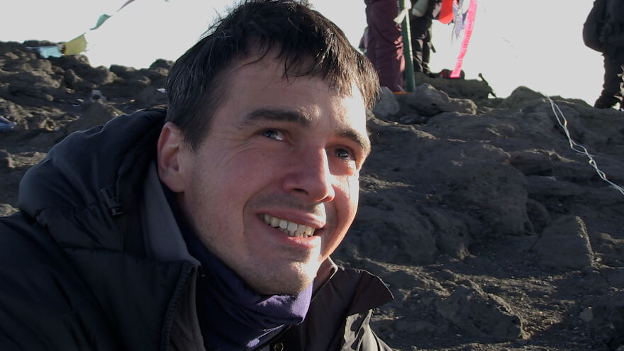 Paul Nicol, Visually Impaired Father Of Two Climbs Mt Kilimanjaro And Goes On To Help Over 3500 Disabled People Reach For Their Dreams! Paul Nicol, Visually Impaired Father Of Two Climbs Mt Kilimanjaro And Goes On To Help Over 3500 Disabled People Reach For Their Dreams!