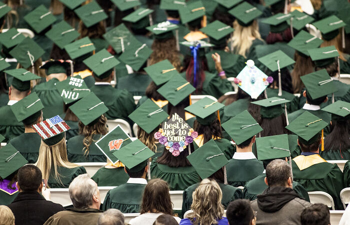 Person Asks Non-Americans To Share "Scams" That Americans Think Are Normal, And Here Are 39 Of Their Replies