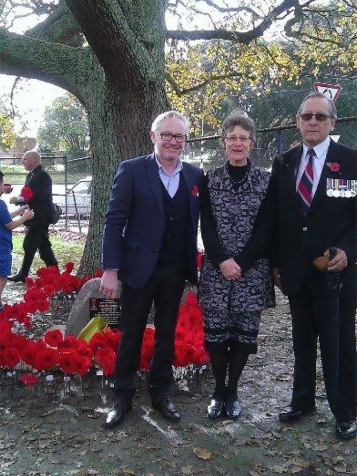 These Guys Are Not Holding Hands