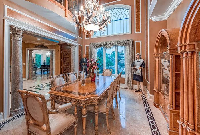 Nothing Says Opulence Quite Like Life-Size Mannequins