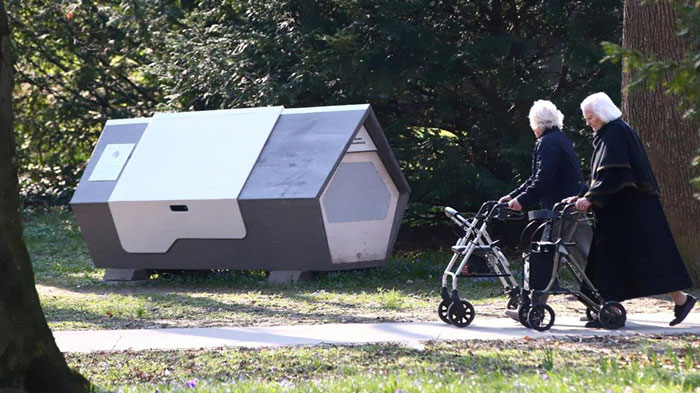 This City In Germany Has Sleeping Pods To Protect The Homeless From The Cold At Night