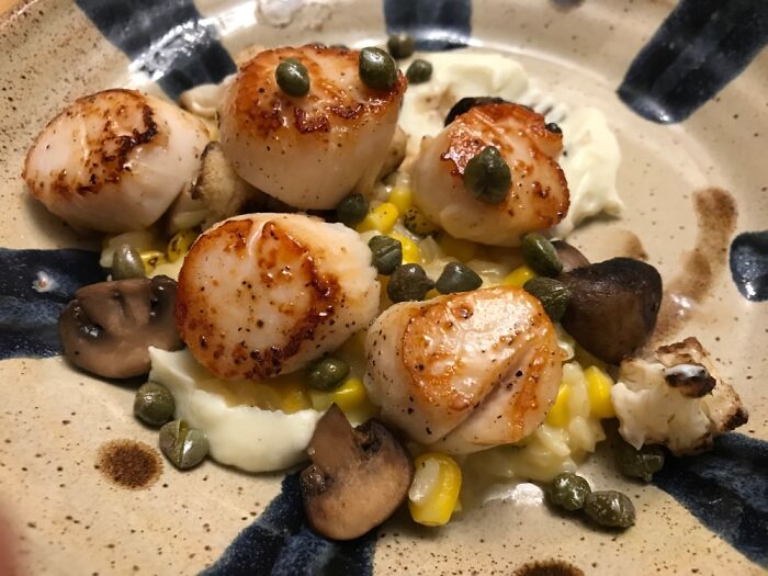 Celeriac Truffle Purée, Seared Scallops, Cremini Mushrooms, Corn And Capers.
