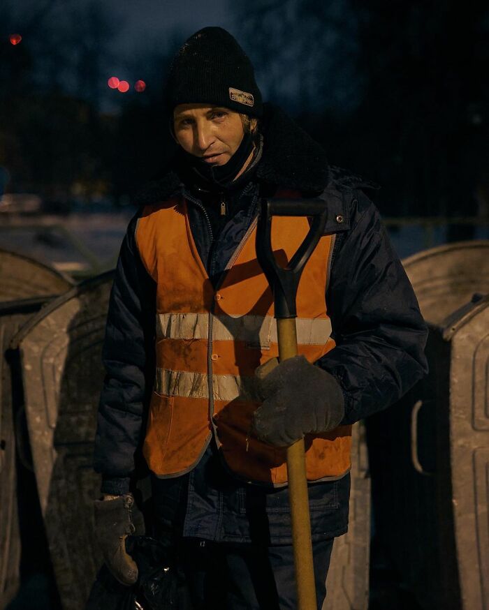 This Yard Keeper's Life Turns Upside Down After This Photographer Does A Shoot With Him