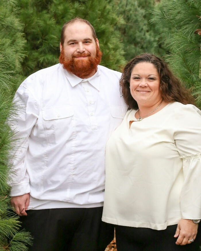 Guy Goes Viral For For His Transformation, Receives Hate Messages, Prints Them On A Shirt, Goes Viral Again