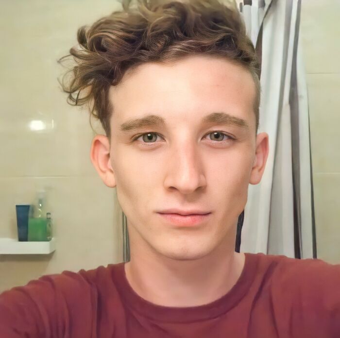 Guy Takes Selfies Every Day For 10 Years, Shows How Subtle Changes Create A Big Difference At The End Guy Takes Selfies Every Day For 10 Years, Shows How Subtle Changes Create A Big Difference At The End