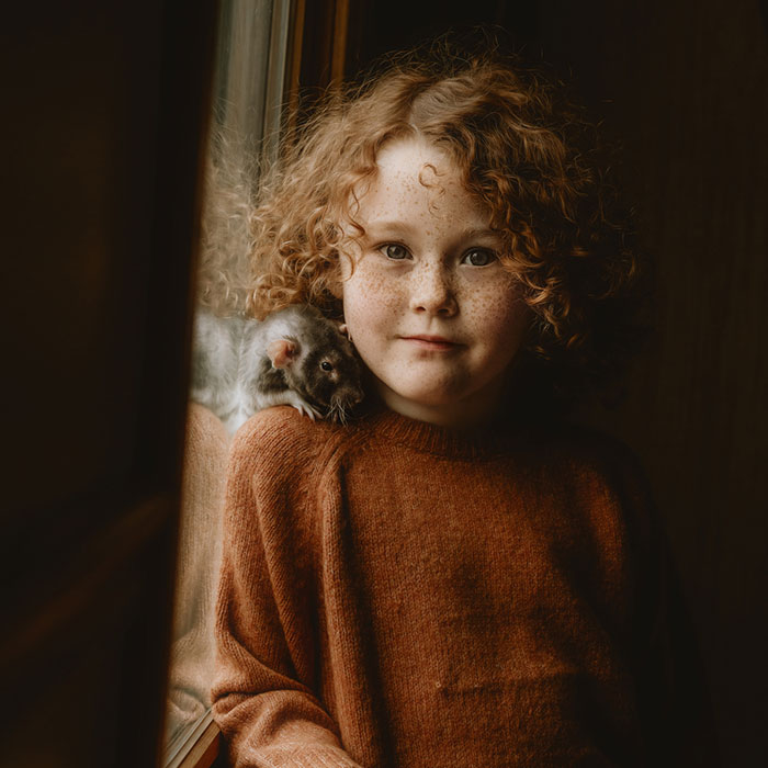 An Adorable Photoshoot Of A Girl And Her Pet Rat Named Disco Bacon By Andrea Martin