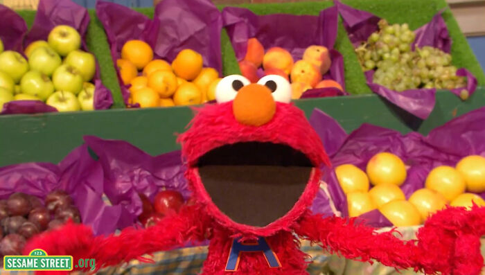 The Fact That Ryan Reynolds Once Wore An 'A-Hole' Costume On 'Sesame Street' Resurfaces The Fact That Ryan Reynolds Once Wore An 'A-Hole' Costume On 'Sesame Street' Resurfaces