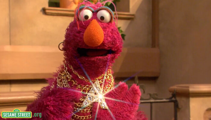 The Fact That Ryan Reynolds Once Wore An 'A-Hole' Costume On 'Sesame Street' Resurfaces The Fact That Ryan Reynolds Once Wore An 'A-Hole' Costume On 'Sesame Street' Resurfaces