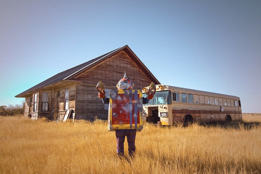 A Forgotten Toy Robot Searches For Their Home A Forgotten Toy Robot Searches For Their Home