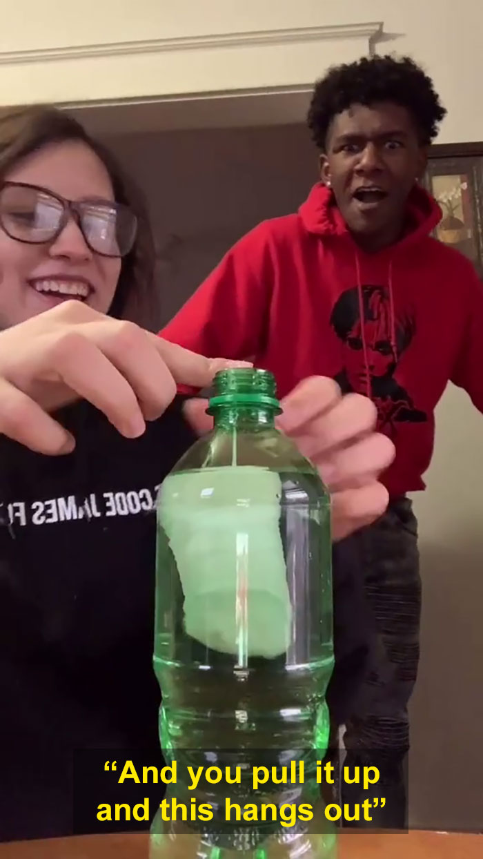 TikTok Trend Shows Men Reacting To How A Tampon Works And Their Genuine Surprise Illustrates The Need For Better Sex Ed TikTok Trend Shows Men Reacting To How A Tampon Works And Their Genuine Surprise Illustrates The Need For Better Sex Ed