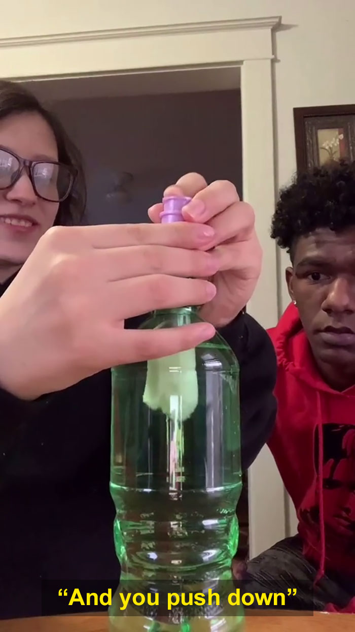 TikTok Trend Shows Men Reacting To How A Tampon Works And Their Genuine Surprise Illustrates The Need For Better Sex Ed TikTok Trend Shows Men Reacting To How A Tampon Works And Their Genuine Surprise Illustrates The Need For Better Sex Ed