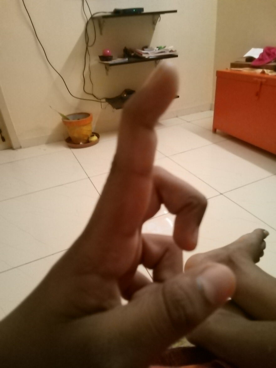 Ummm This Is My Talent (Sorry For My House In The Background Lol )