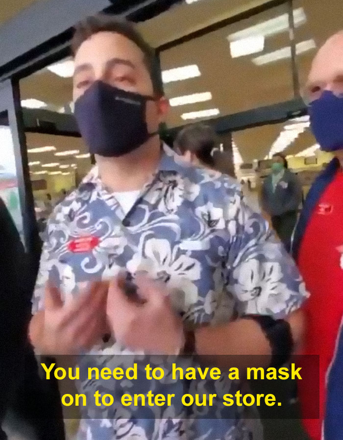 Anti-Masker "Karens" Attempt To Enter Trader Joe's, Get Rejected By This Awesome Manager Anti-Masker "Karens" Attempt To Enter Trader Joe's, Get Rejected By This Awesome Manager