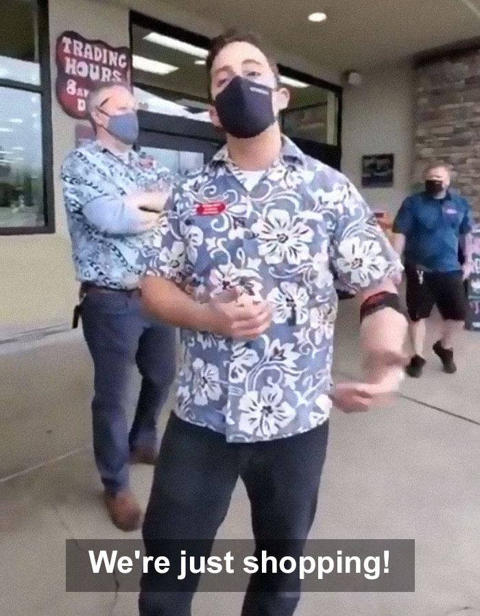 Anti-Masker "Karens" Attempt To Enter Trader Joe's, Get Rejected By This Awesome Manager