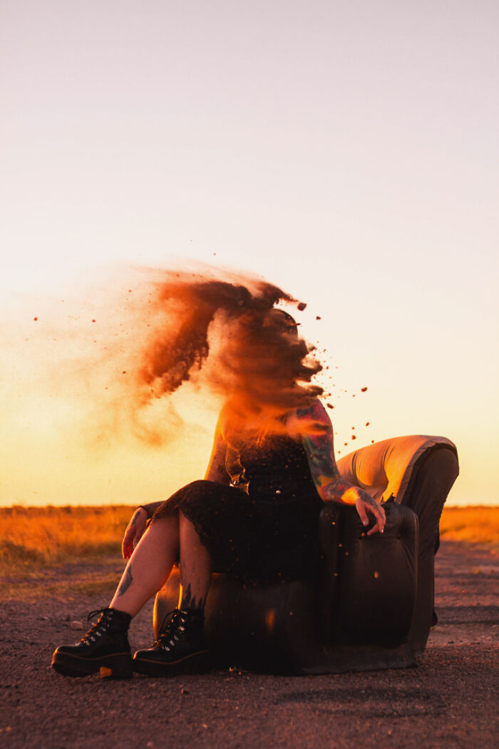 My Photographic Chronicle On Bipolar Disorder To Help You Understand It Better (25 Pics)