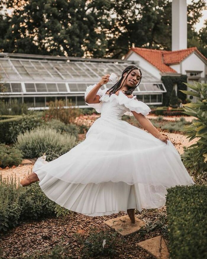 After Years Of Covering Her Pointe Shoes In Makeup, 18-Year-Old Ballerina Finally Gets A Pair That Matches Her Skin Color After Years Of Covering Her Pointe Shoes In Makeup, 18-Year-Old Ballerina Finally Gets A Pair That Matches Her Skin Color