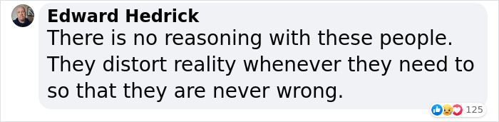 Conspiracy Theorists Claim That Snow In Texas Is Fake And They Burn It To Prove It Doesn&rsquo;t Melt