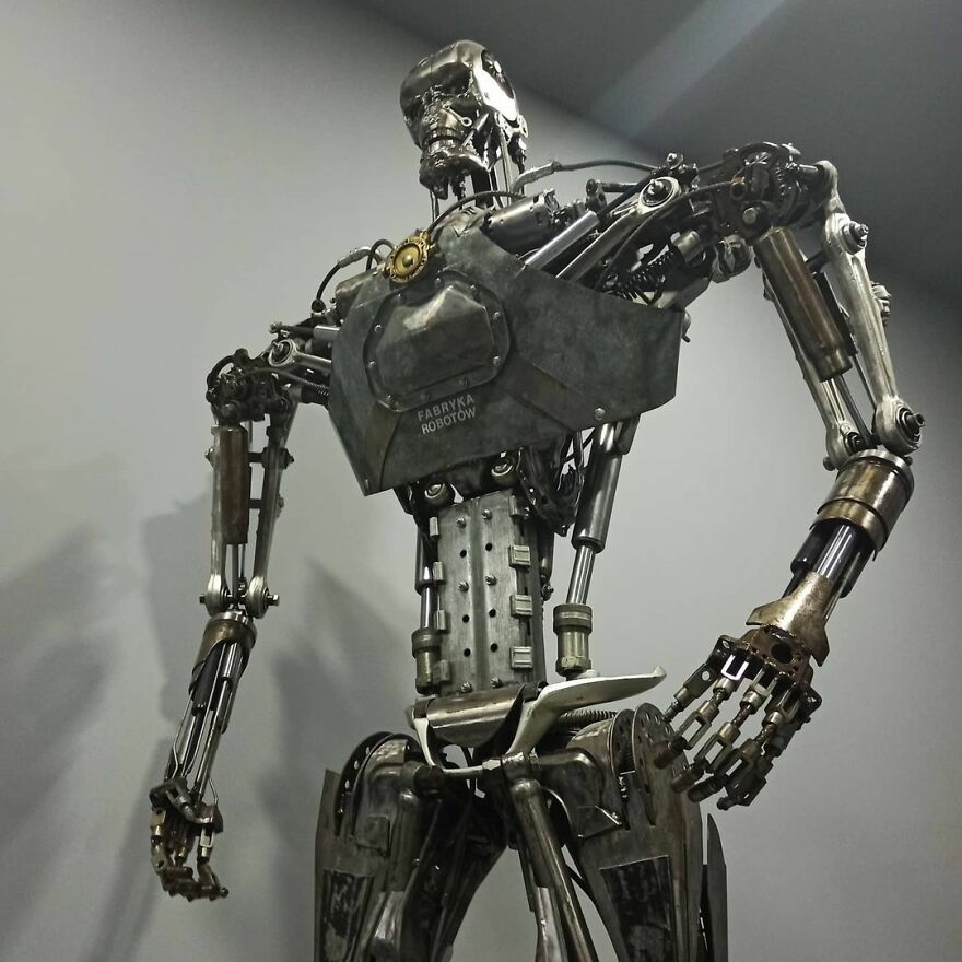 Amazing Metal Sculptures Of Chappie And Other Heroes Inspired By Movie Characters (40 Pics)